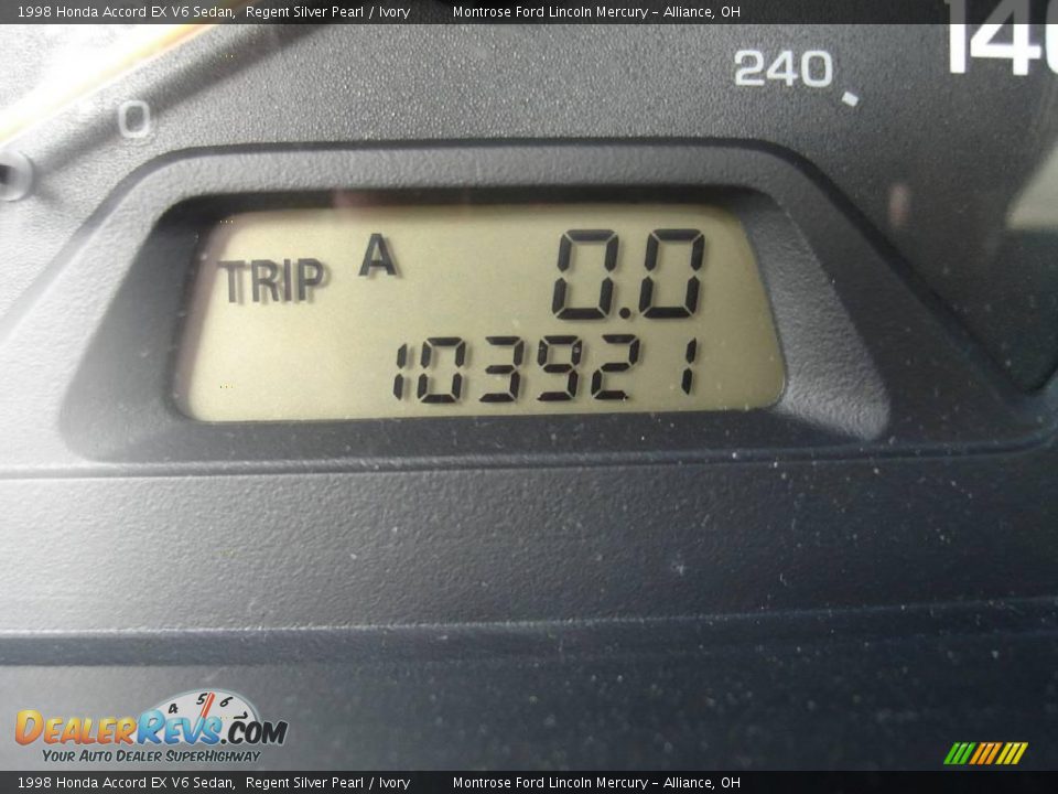 1998 Honda Accord EX V6 Sedan Regent Silver Pearl / Ivory Photo #25