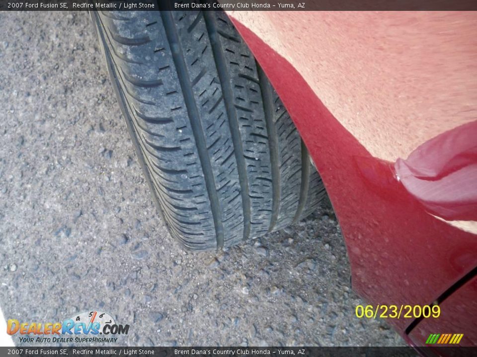 2007 Ford Fusion SE Redfire Metallic / Light Stone Photo #9