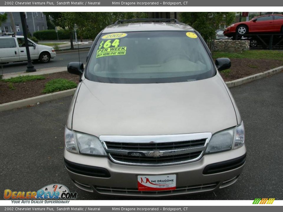 2002 Chevrolet Venture Plus Sandrift Metallic / Neutral Photo #2