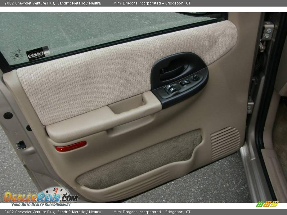 2002 Chevrolet Venture Plus Sandrift Metallic / Neutral Photo #11