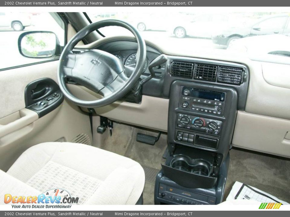2002 Chevrolet Venture Plus Sandrift Metallic / Neutral Photo #15
