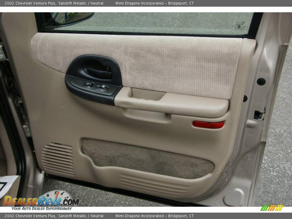 2002 Chevrolet Venture Plus Sandrift Metallic / Neutral Photo #18