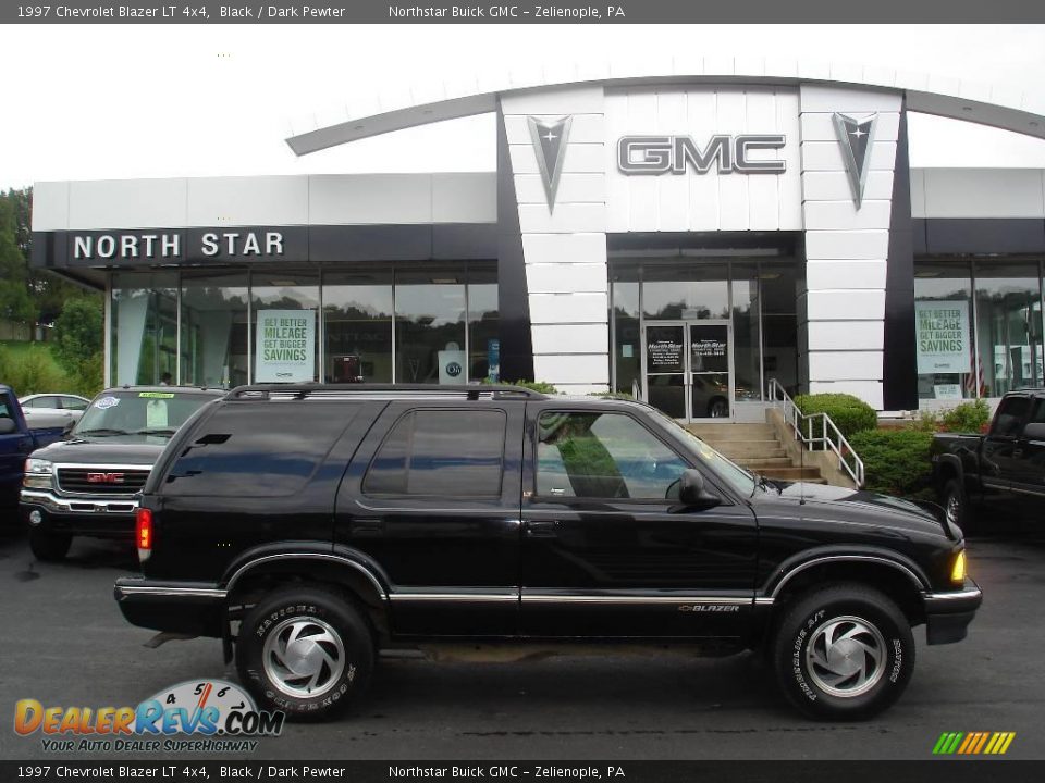 1997 Chevrolet Blazer LT 4x4 Black / Dark Pewter Photo #1