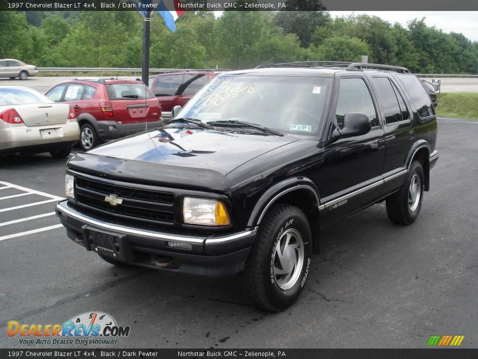 1997 Chevrolet Blazer LT 4x4 Black / Dark Pewter Photo #13