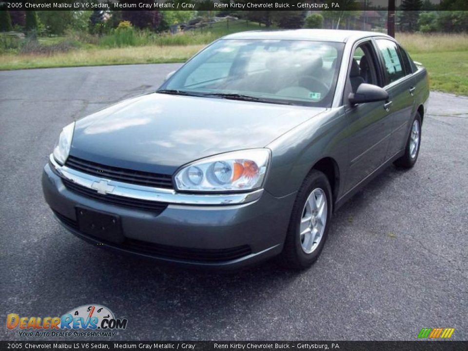 2005 Chevrolet Malibu LS V6 Sedan Medium Gray Metallic / Gray Photo #2