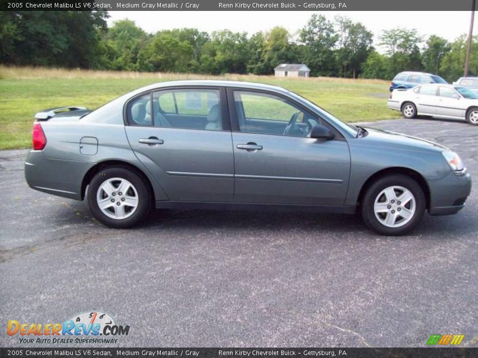 2005 Chevrolet Malibu LS V6 Sedan Medium Gray Metallic / Gray Photo #4