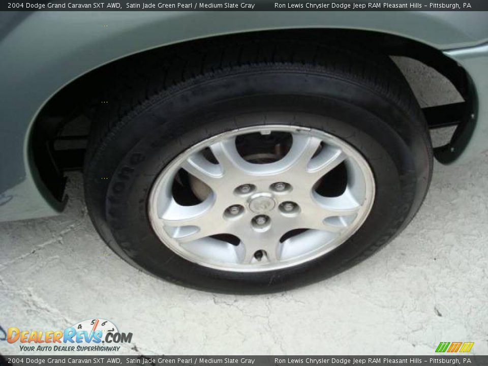 2004 Dodge Grand Caravan SXT AWD Satin Jade Green Pearl / Medium Slate Gray Photo #10
