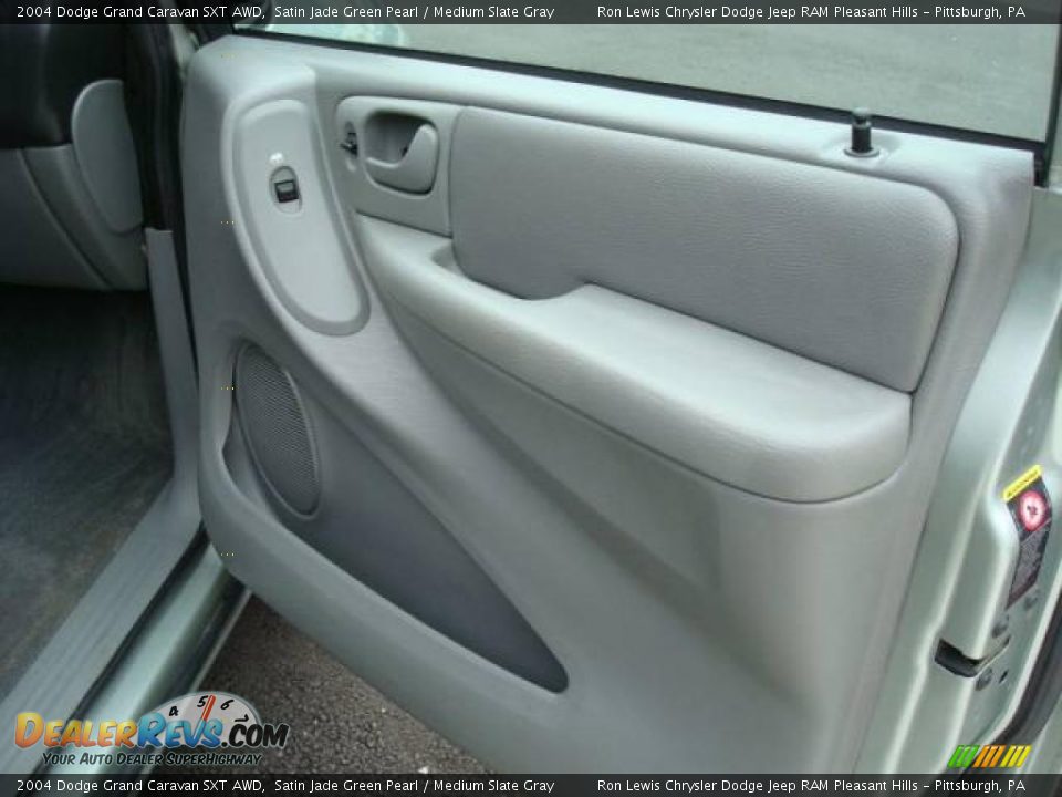 2004 Dodge Grand Caravan SXT AWD Satin Jade Green Pearl / Medium Slate Gray Photo #15
