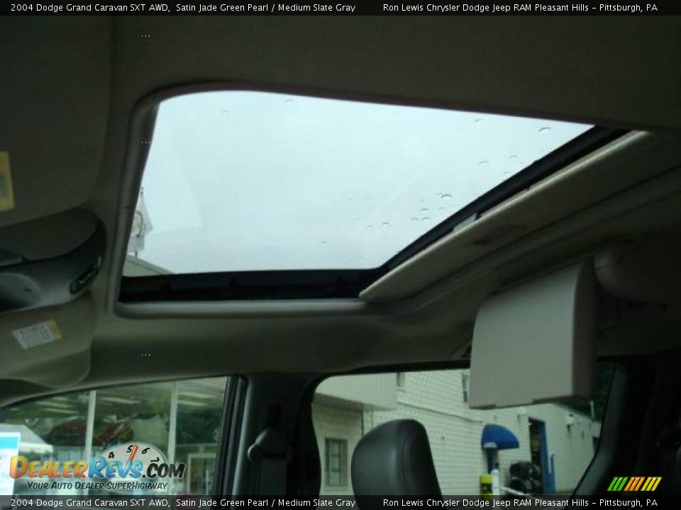 2004 Dodge Grand Caravan SXT AWD Satin Jade Green Pearl / Medium Slate Gray Photo #21