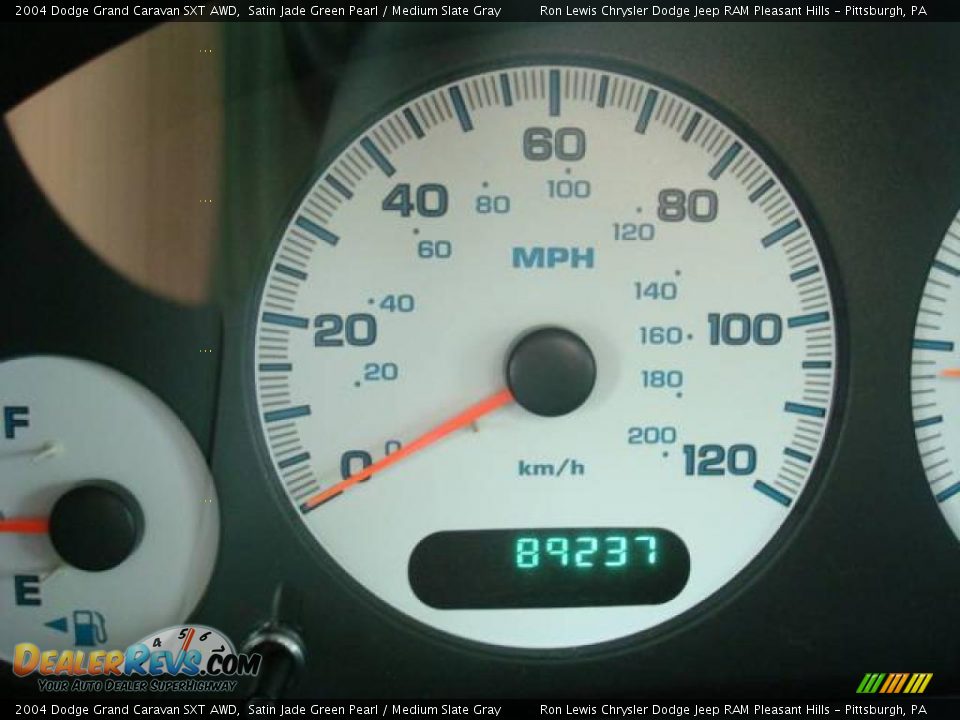 2004 Dodge Grand Caravan SXT AWD Satin Jade Green Pearl / Medium Slate Gray Photo #25