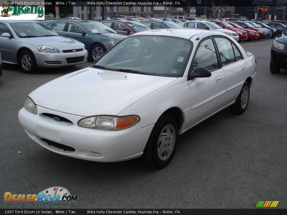1997 Ford Escort LX Sedan White / Tan Photo #14
