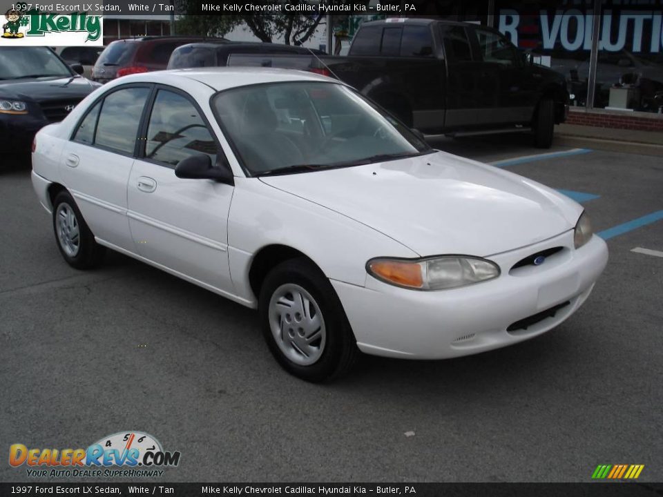 1997 Ford Escort LX Sedan White / Tan Photo 16