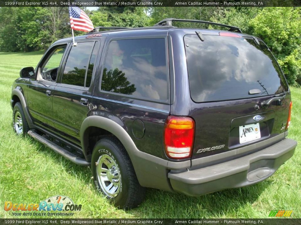 1999 Ford Explorer XLS 4x4 Deep Wedgewood Blue Metallic / Medium Graphite Grey Photo #8