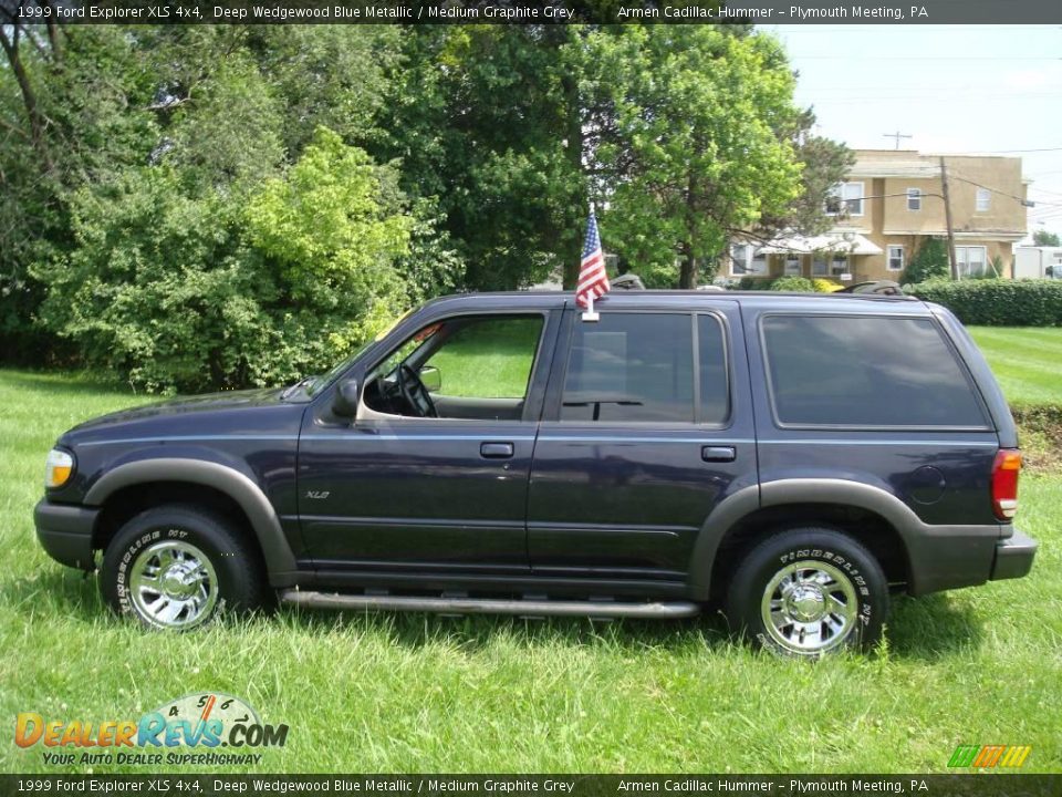 1999 Ford Explorer XLS 4x4 Deep Wedgewood Blue Metallic / Medium Graphite Grey Photo #10