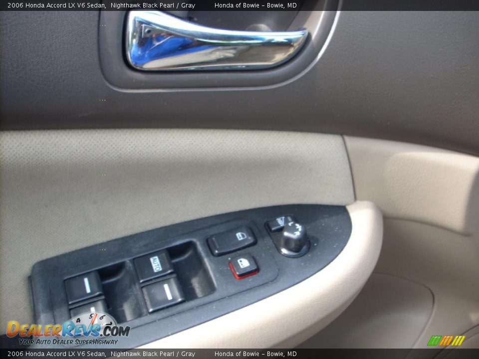 2006 Honda Accord LX V6 Sedan Nighthawk Black Pearl / Gray Photo #19