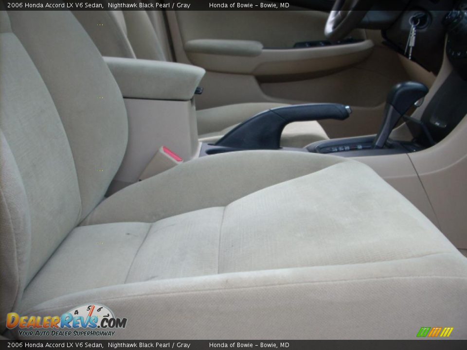 2006 Honda Accord LX V6 Sedan Nighthawk Black Pearl / Gray Photo #20