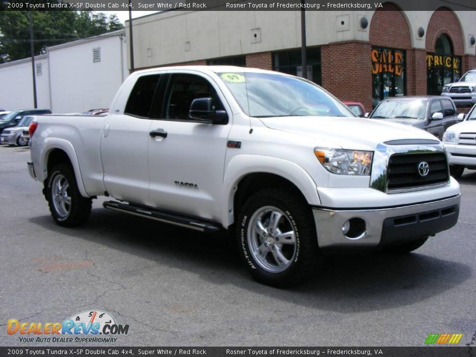 2009 Toyota Tundra X-SP Double Cab 4x4 Super White / Red Rock Photo #2