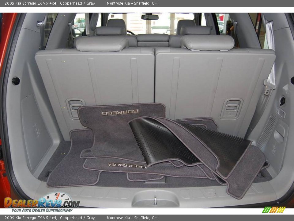 2009 Kia Borrego EX V6 4x4 Copperhead / Gray Photo #13