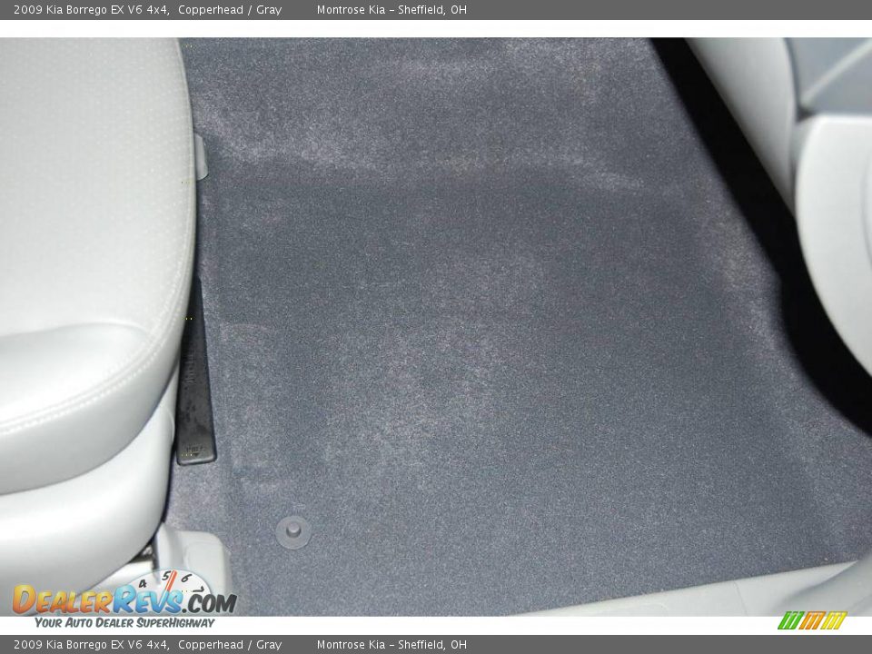 2009 Kia Borrego EX V6 4x4 Copperhead / Gray Photo #29