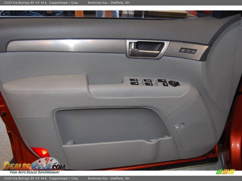 2009 Kia Borrego EX V6 4x4 Copperhead / Gray Photo #31