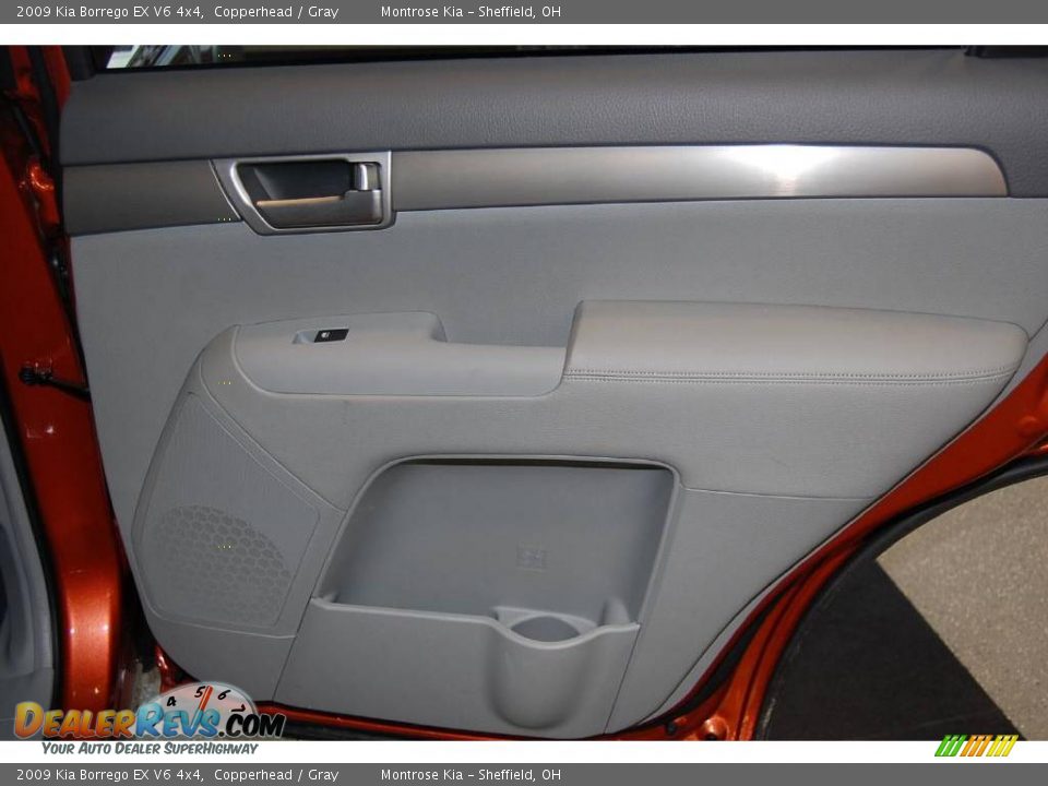 2009 Kia Borrego EX V6 4x4 Copperhead / Gray Photo #34