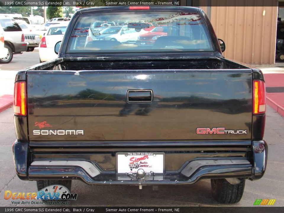 1996 GMC Sonoma SLS Extended Cab Black / Gray Photo #3
