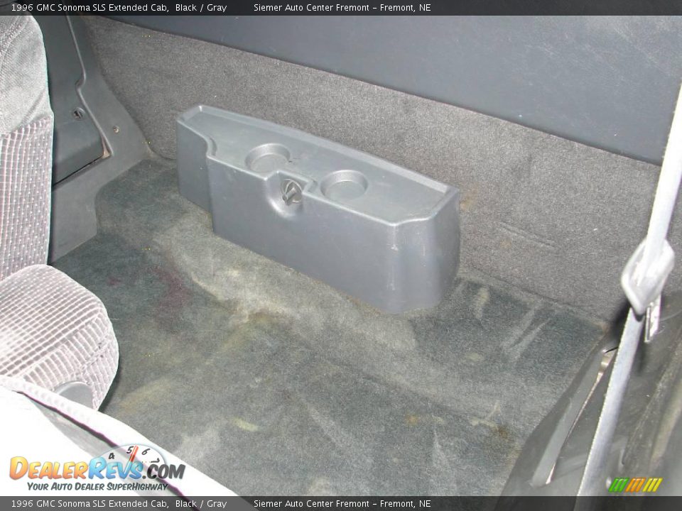 1996 GMC Sonoma SLS Extended Cab Black / Gray Photo #14
