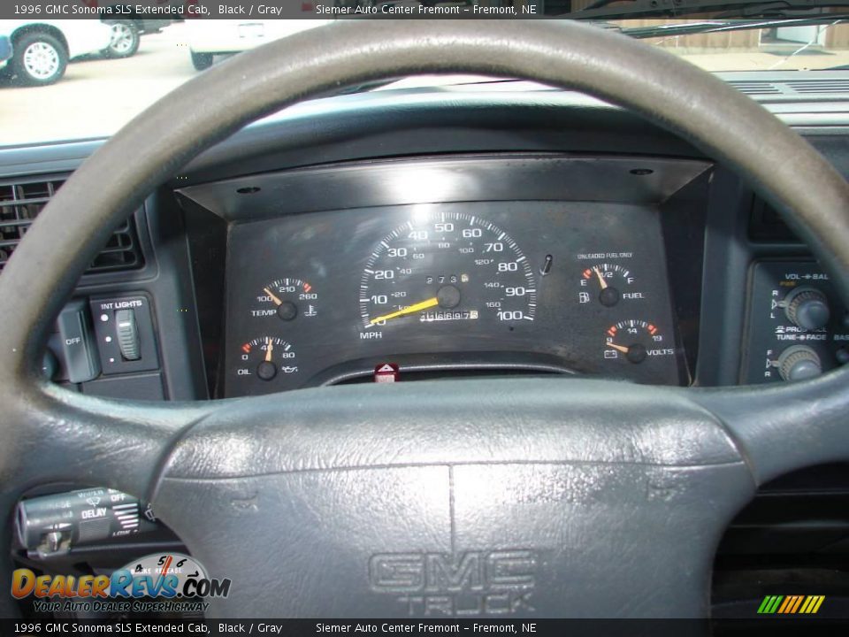 1996 GMC Sonoma SLS Extended Cab Black / Gray Photo #18