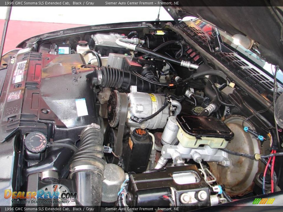 1996 GMC Sonoma SLS Extended Cab Black / Gray Photo #23