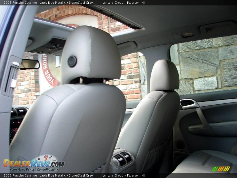 2005 Porsche Cayenne Lapis Blue Metallic / Stone/Steel Grey Photo #36