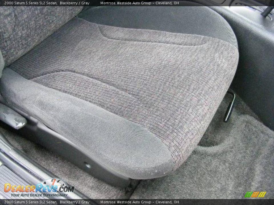 2000 Saturn S Series SL2 Sedan Blackberry / Gray Photo #14