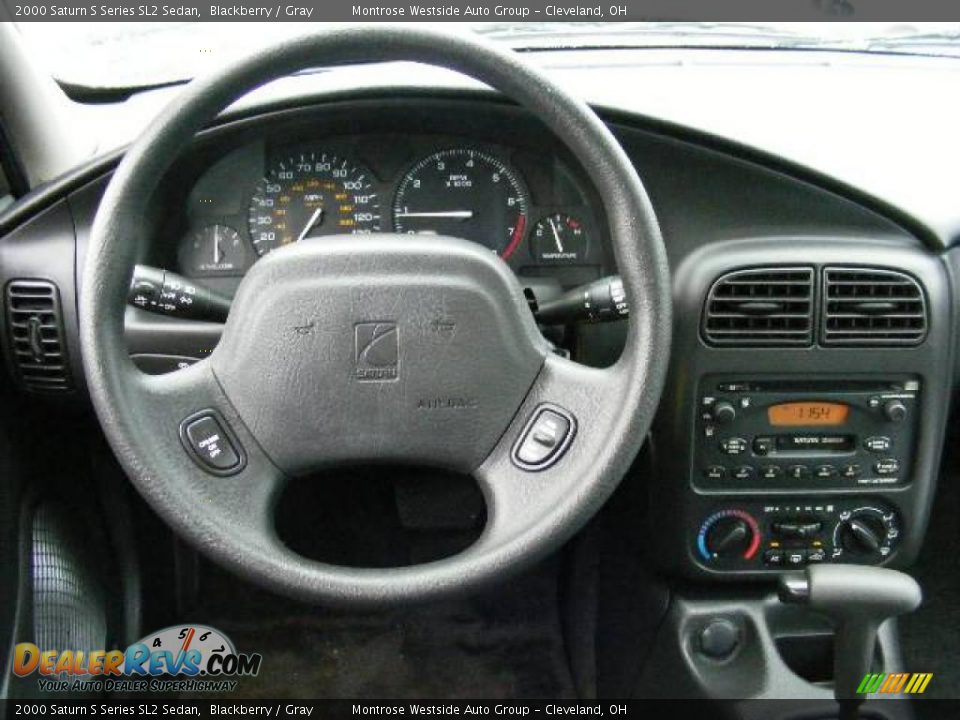 2000 Saturn S Series SL2 Sedan Blackberry / Gray Photo #15