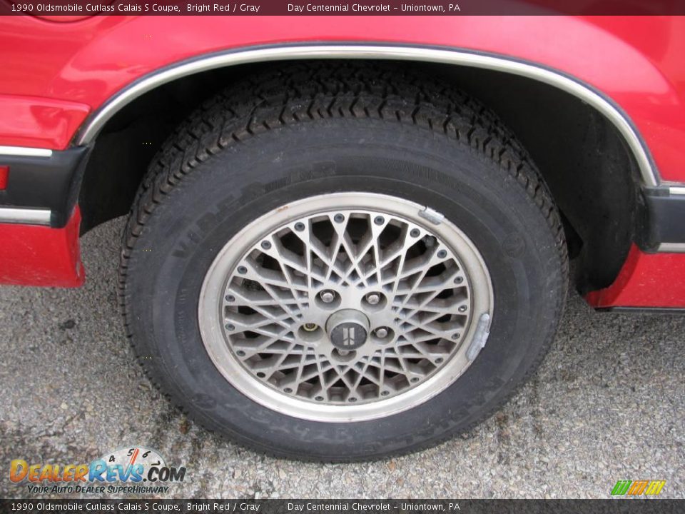 1990 Oldsmobile Cutlass Calais S Coupe Bright Red / Gray Photo #5