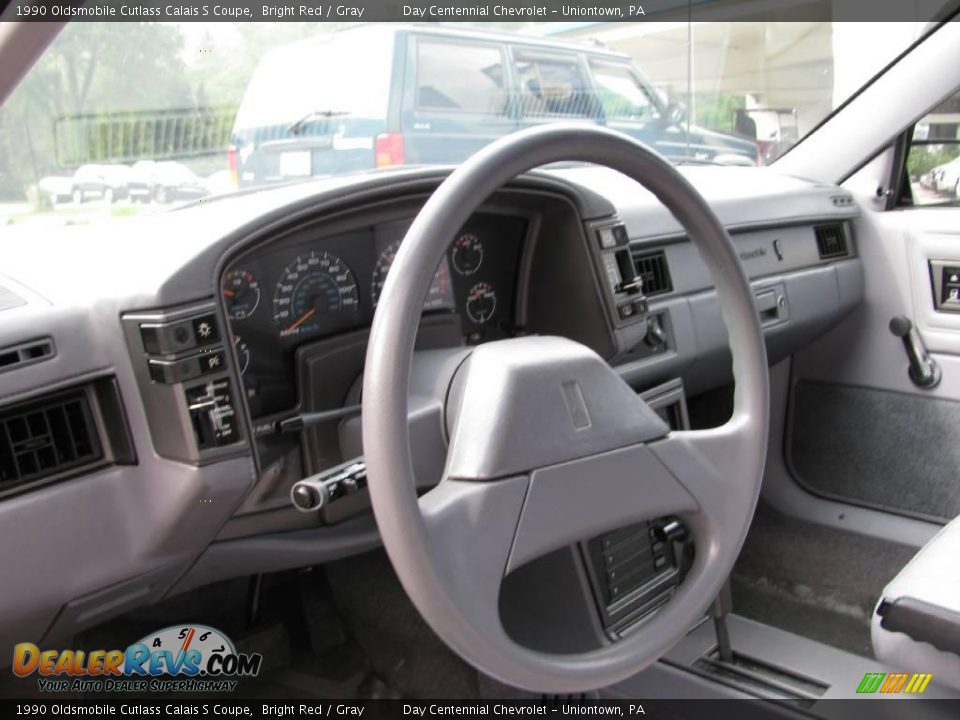 1990 Oldsmobile Cutlass Calais S Coupe Bright Red / Gray Photo #6