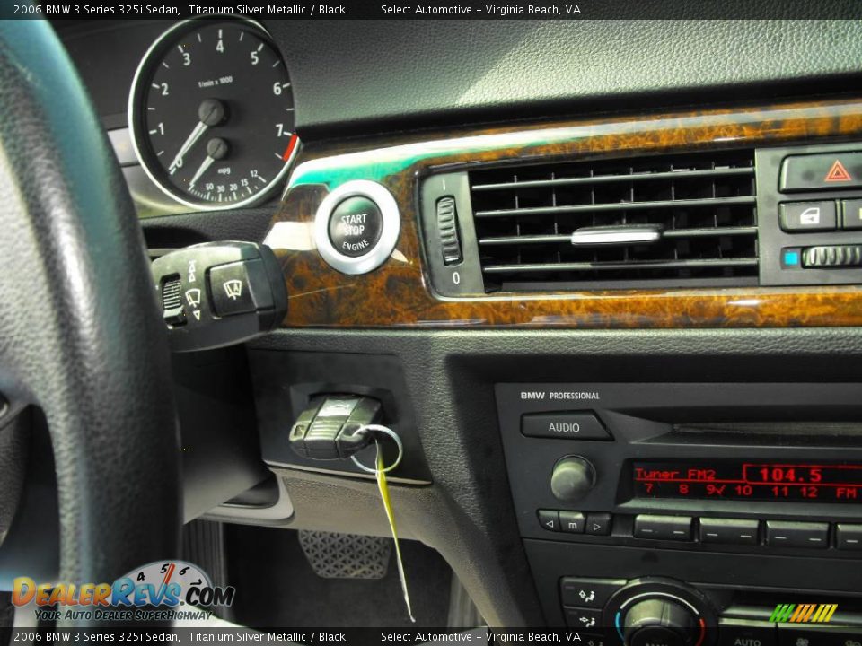 2006 BMW 3 Series 325i Sedan Titanium Silver Metallic / Black Photo #30
