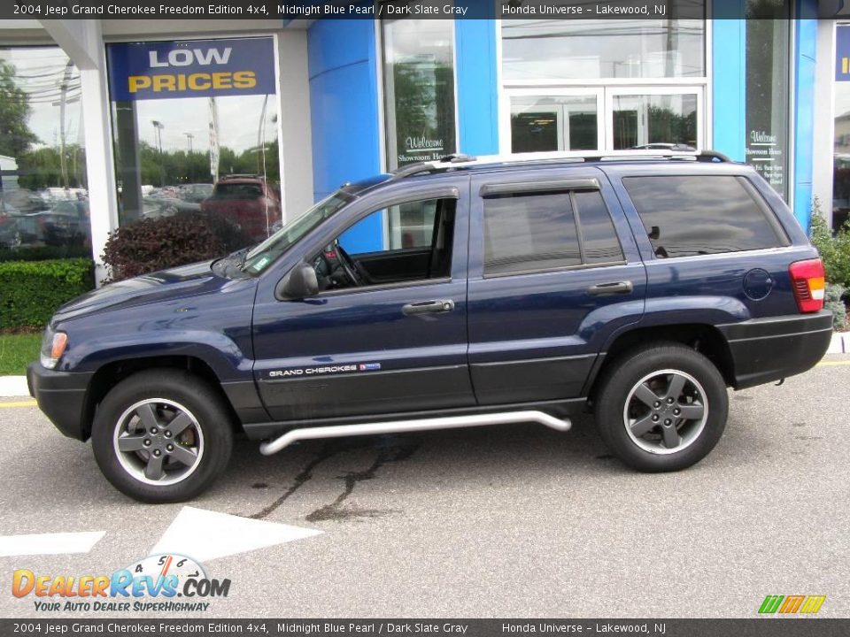 2004 Jeep Grand Cherokee Freedom Edition 4x4 Midnight Blue Pearl / Dark Slate Gray Photo #3