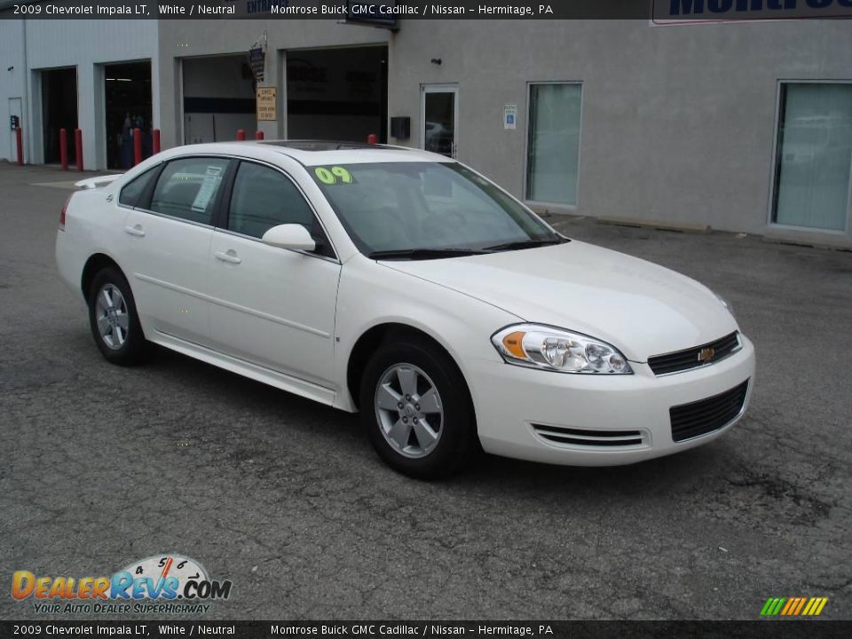 2009 Chevrolet Impala LT White / Neutral Photo #22