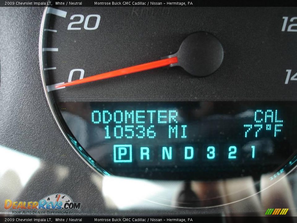 2009 Chevrolet Impala LT White / Neutral Photo #30