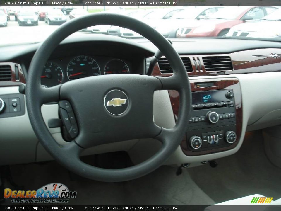 2009 Chevrolet Impala LT Black / Gray Photo #13