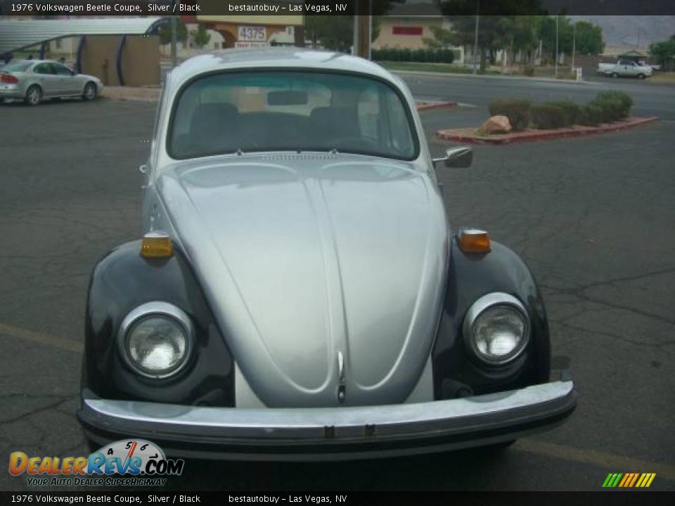 1976 Volkswagen Beetle Coupe Silver / Black Photo #15