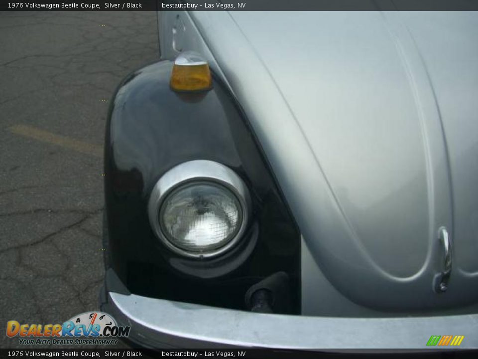 1976 Volkswagen Beetle Coupe Silver / Black Photo #17