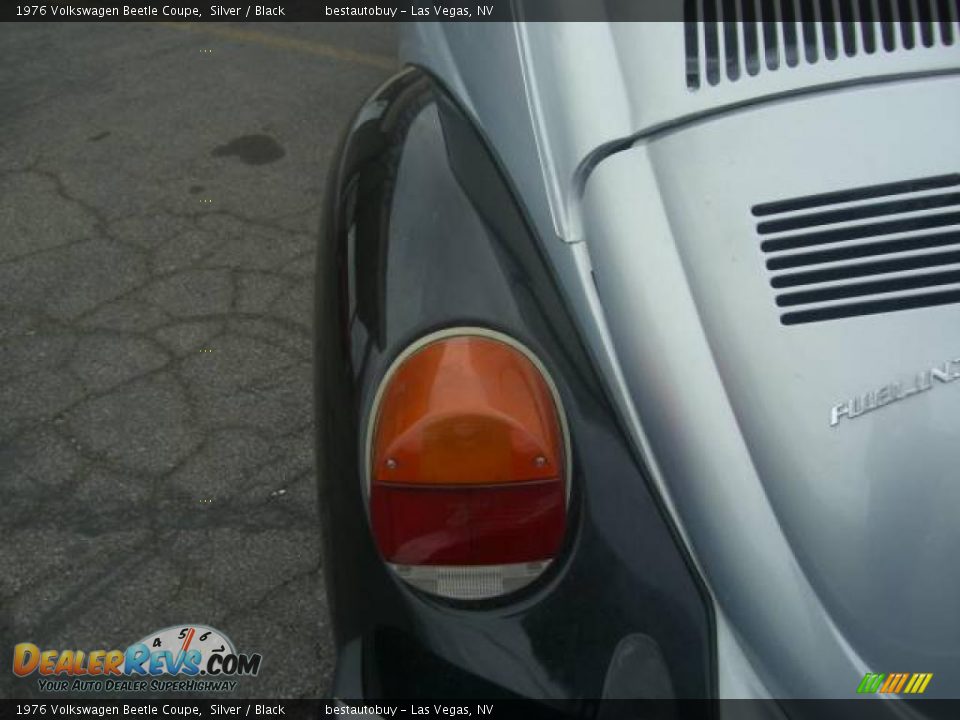 1976 Volkswagen Beetle Coupe Silver / Black Photo #23