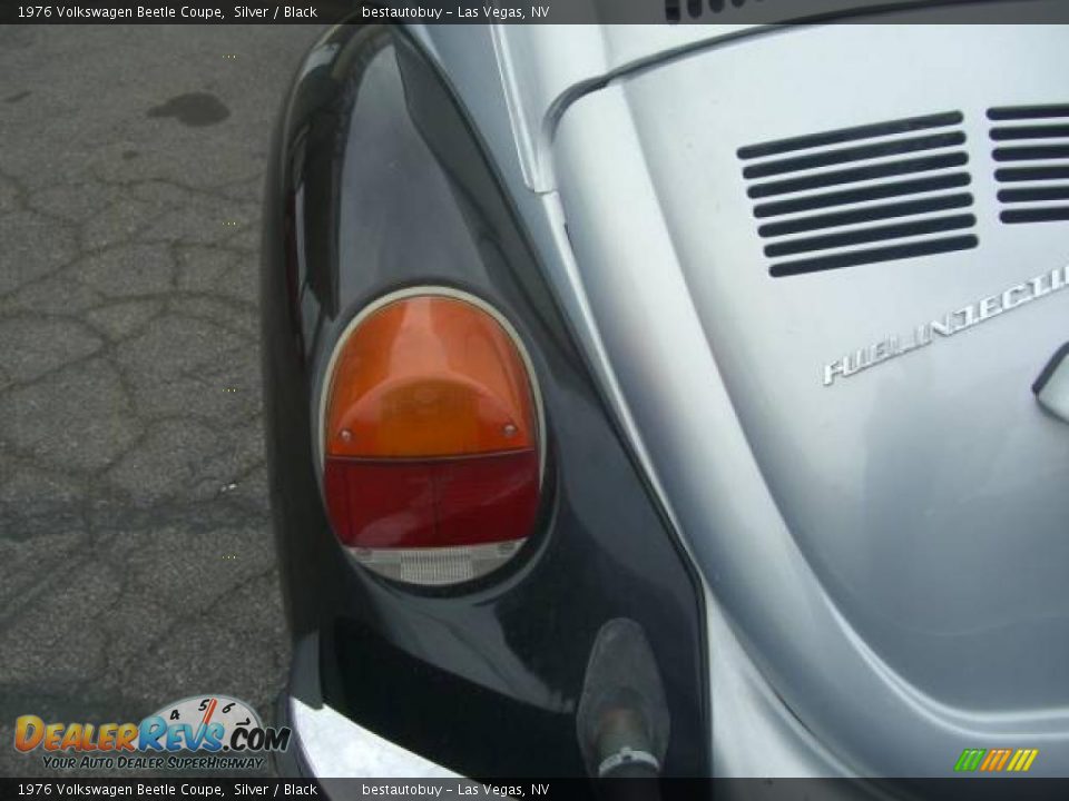 1976 Volkswagen Beetle Coupe Silver / Black Photo #24