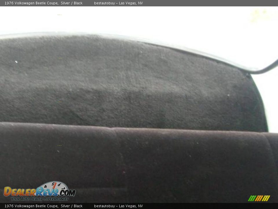 1976 Volkswagen Beetle Coupe Silver / Black Photo #31