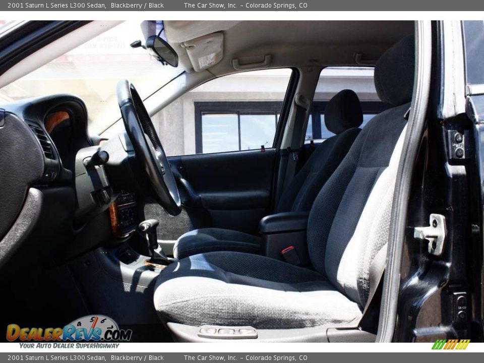2001 Saturn L Series L300 Sedan Blackberry / Black Photo #6
