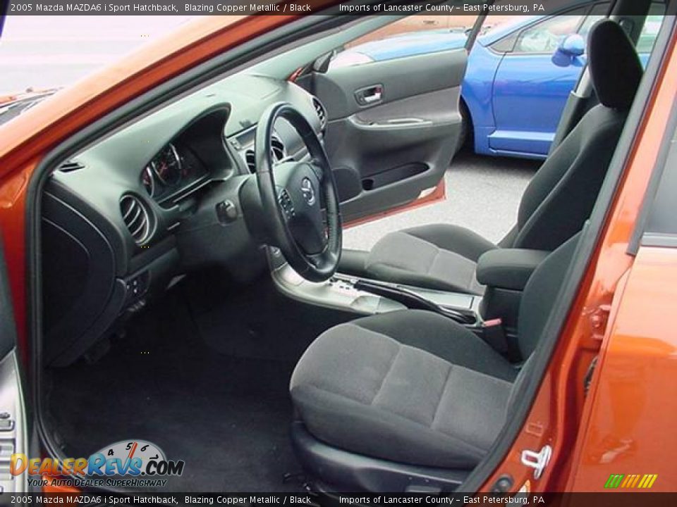 Black Interior - 2005 Mazda MAZDA6 i Sport Hatchback Photo #7