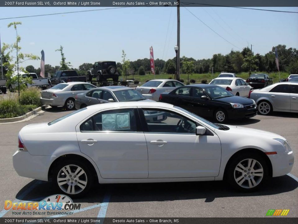 2007 Ford Fusion SEL V6 Oxford White / Light Stone Photo #5