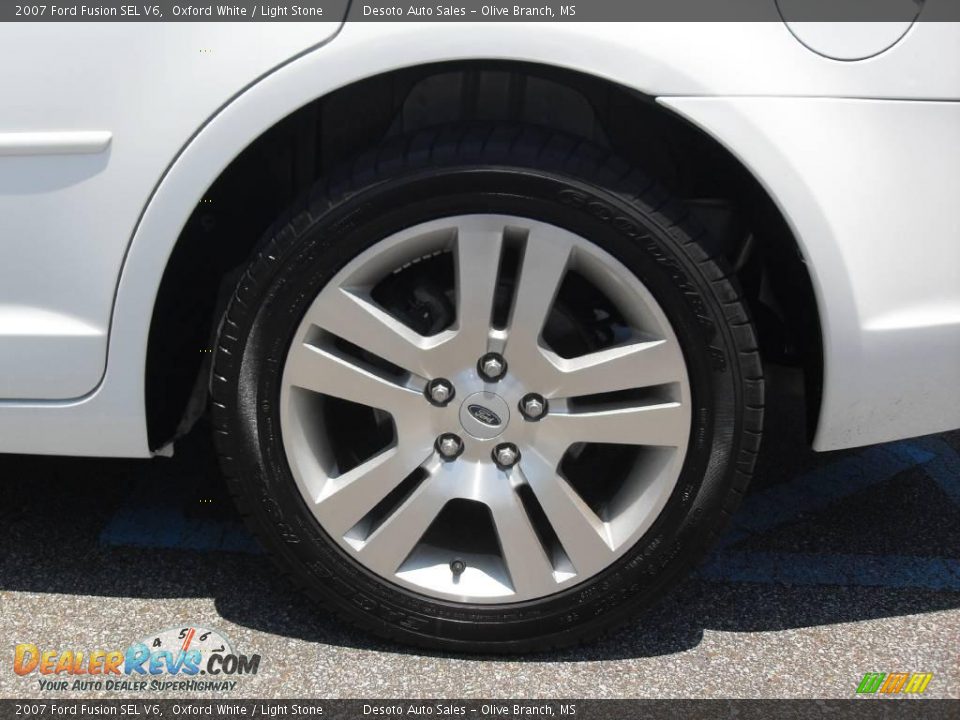2007 Ford Fusion SEL V6 Oxford White / Light Stone Photo #16