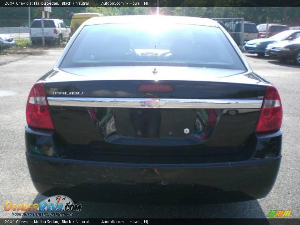 2004 Chevrolet Malibu Sedan Black / Neutral Photo #6