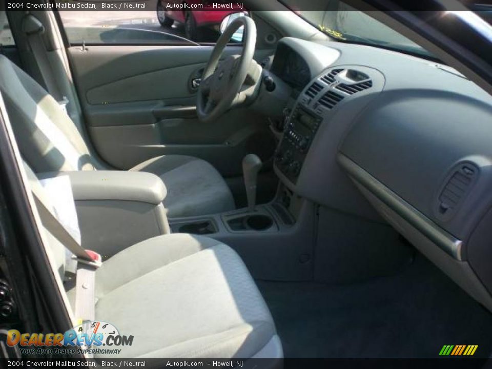 2004 Chevrolet Malibu Sedan Black / Neutral Photo #10